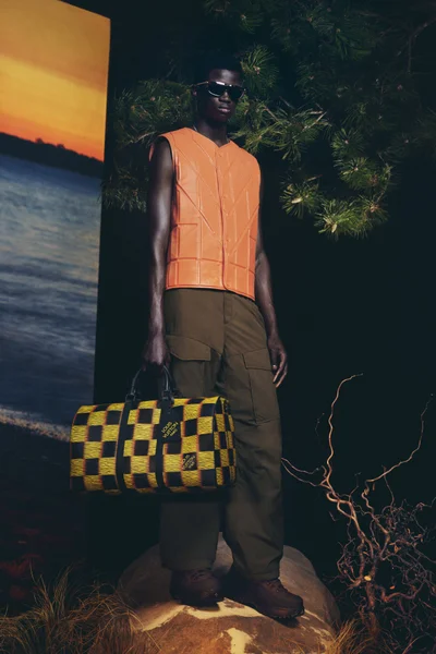 Look 14
